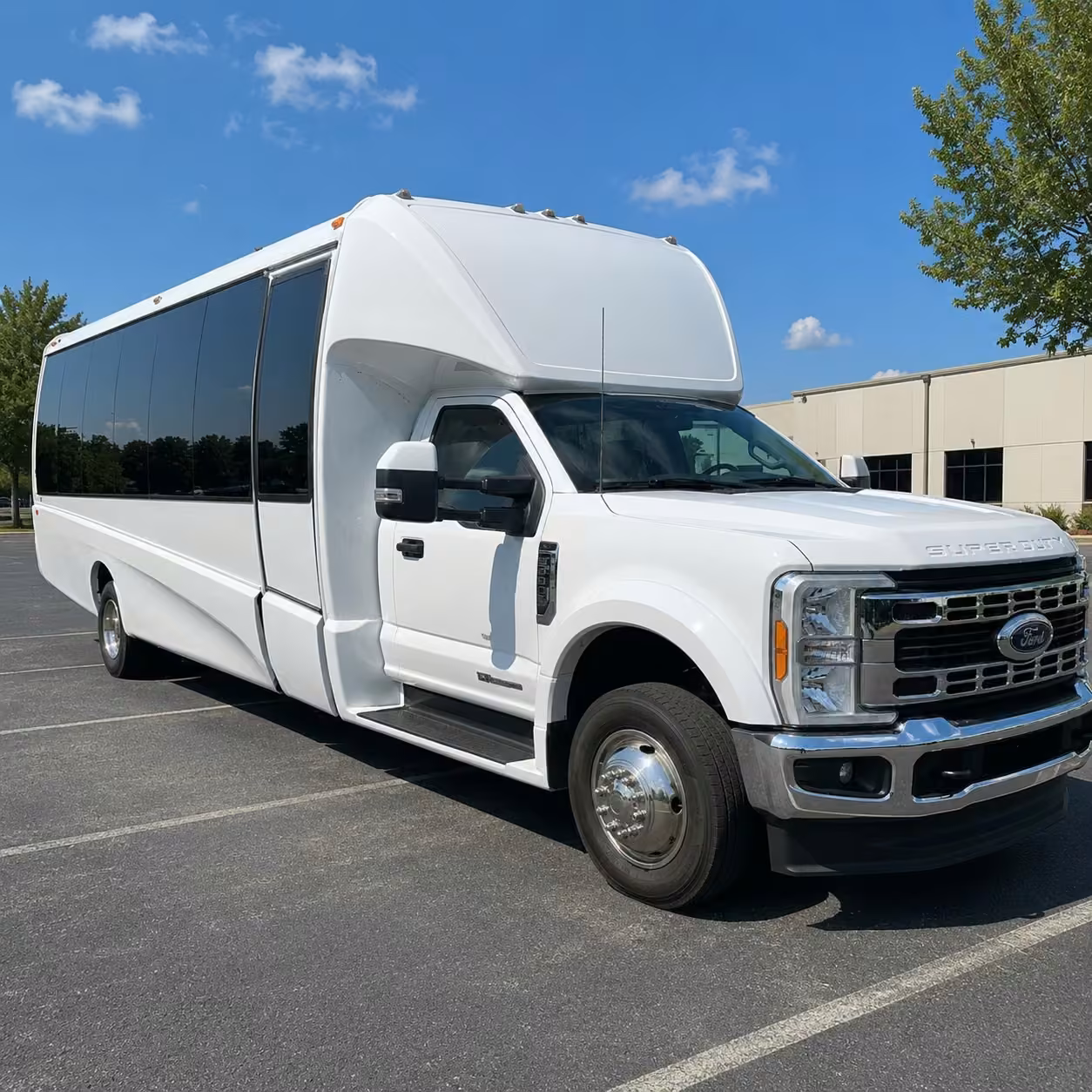 15 35 passenger minibus