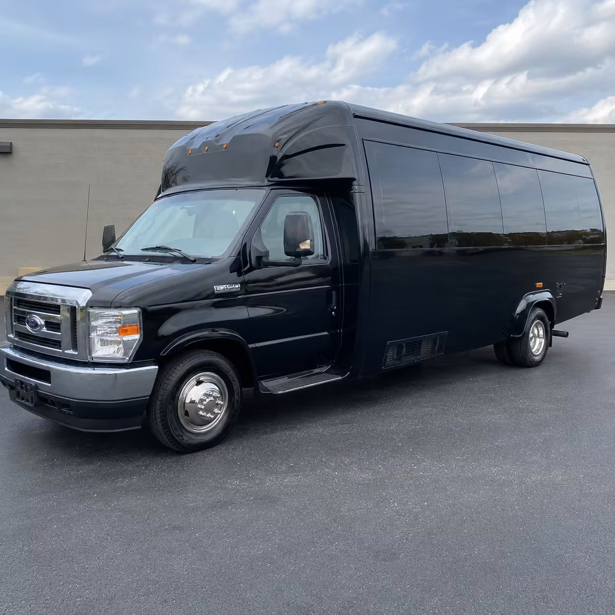 15 passenger party bus